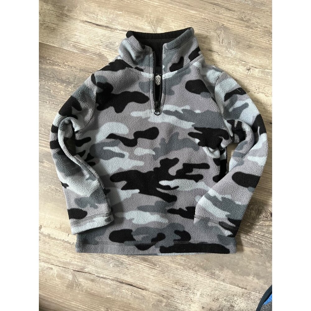 Children’s Place boys camo sweater 3T fall/winter
